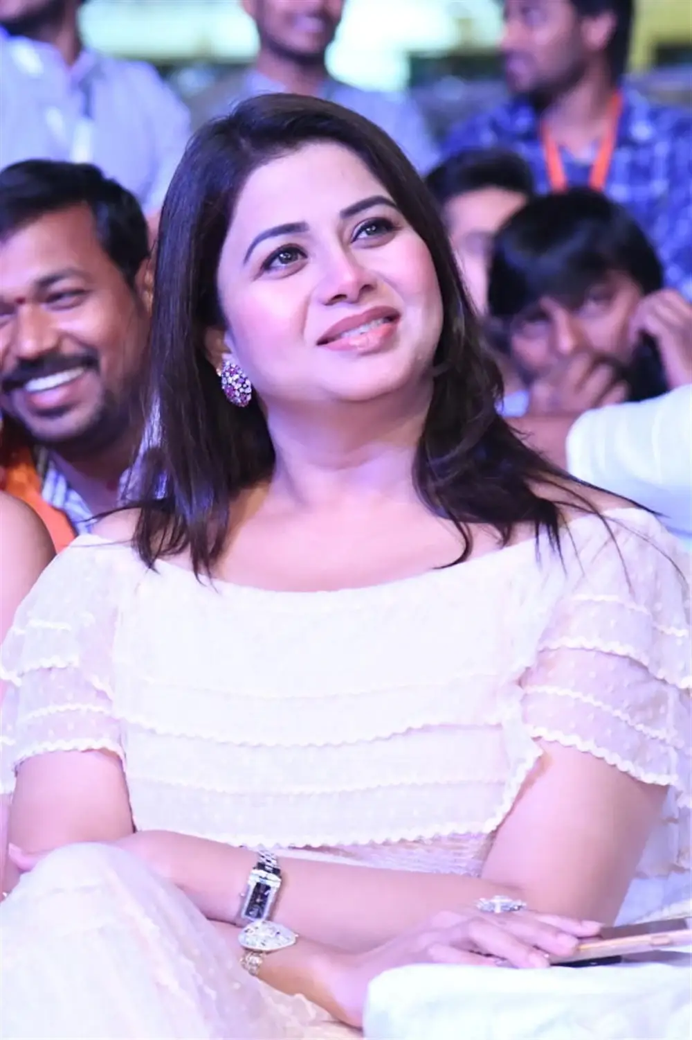 SANGEETHA IN WHITE DRESS AT MOVIE PRE RELEASE FUNCTION 14
